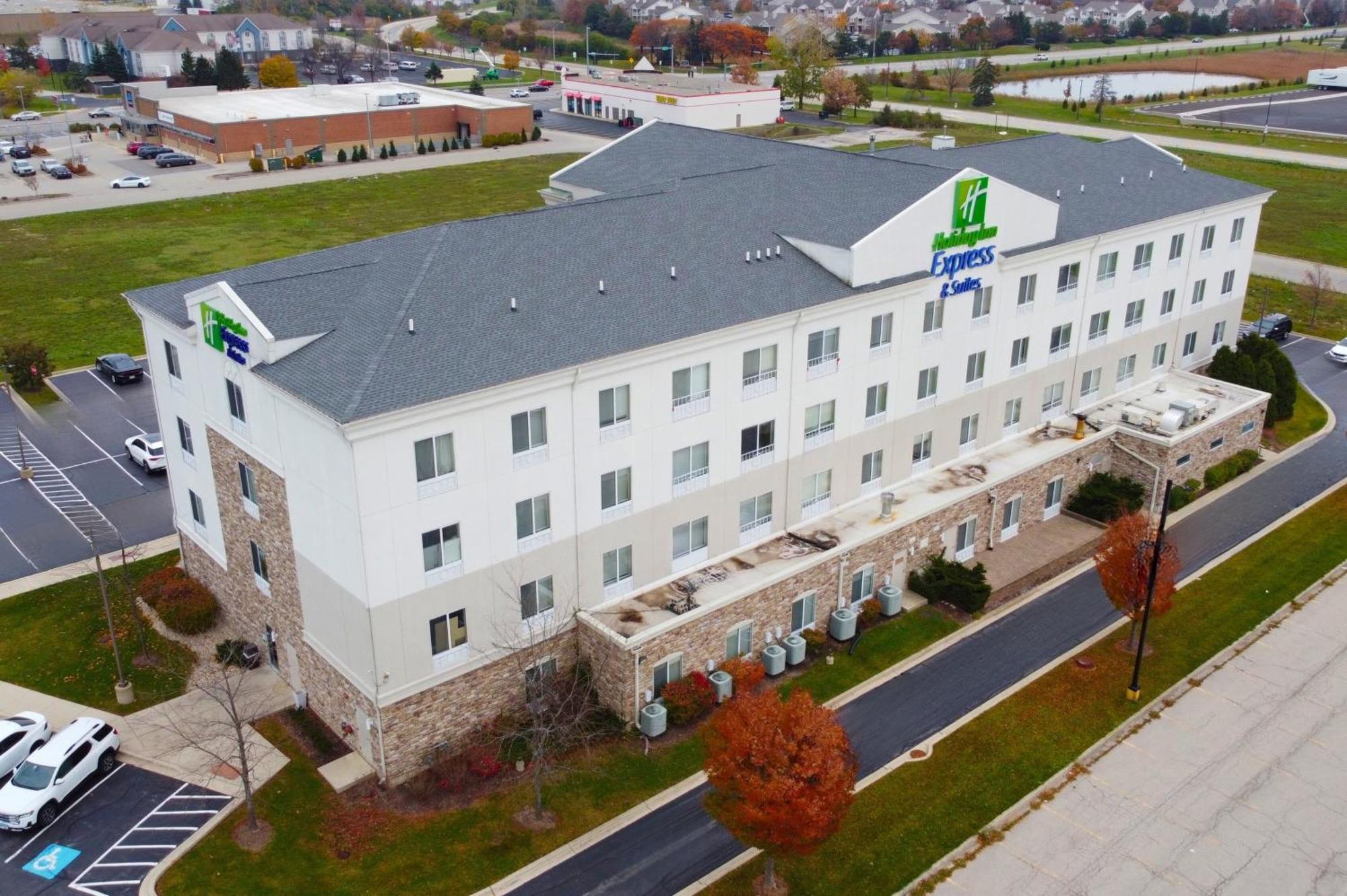 Holiday Inn Express Hotel & Suites Waukegan/Gurnee, An Ihg Hotel Exterior photo